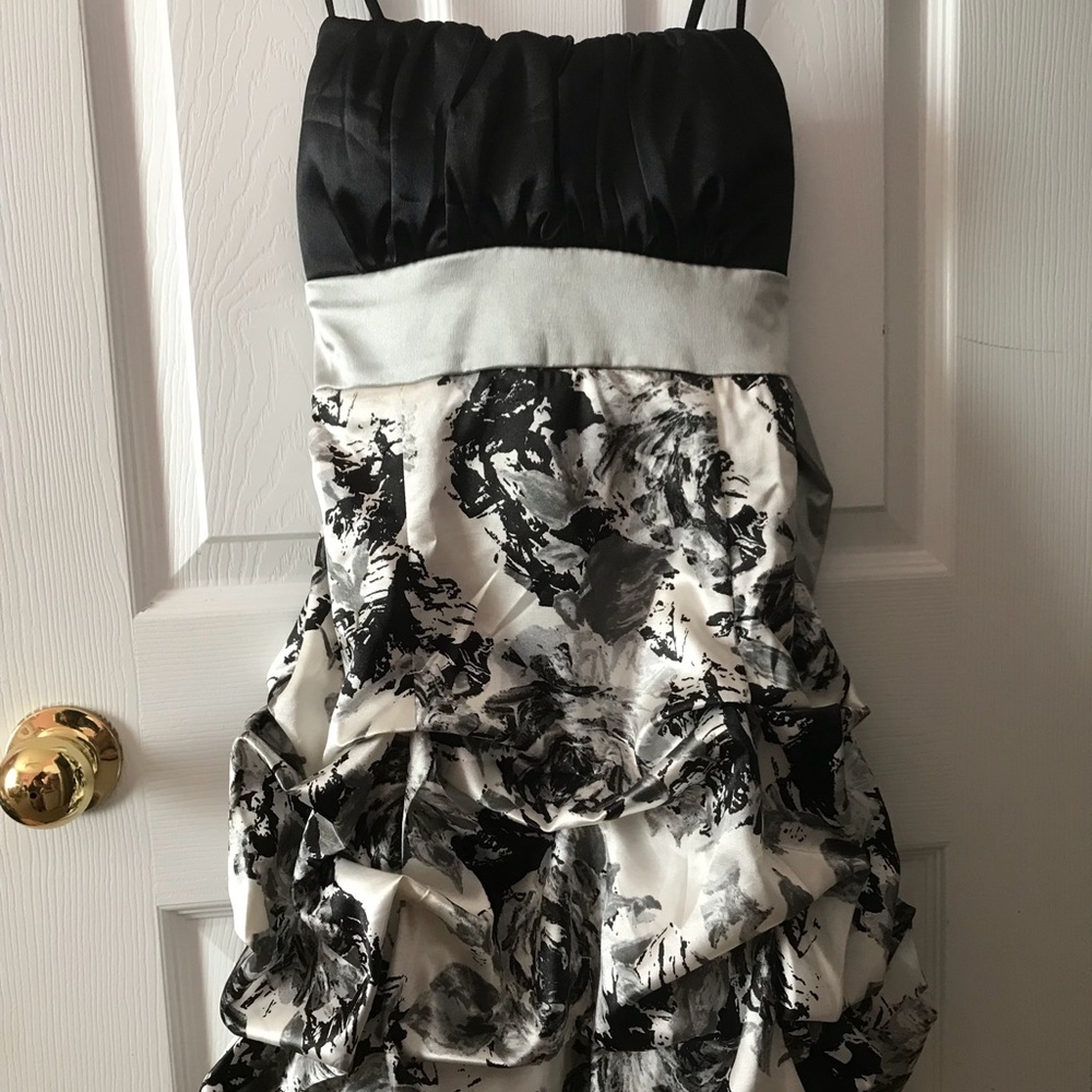Short Cocktail Dress by Roxy Size 5